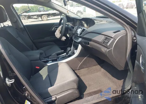 2015 Honda Accord Lx z USA, uszkodzony, nr VIN 1HGCR2F37FA250792